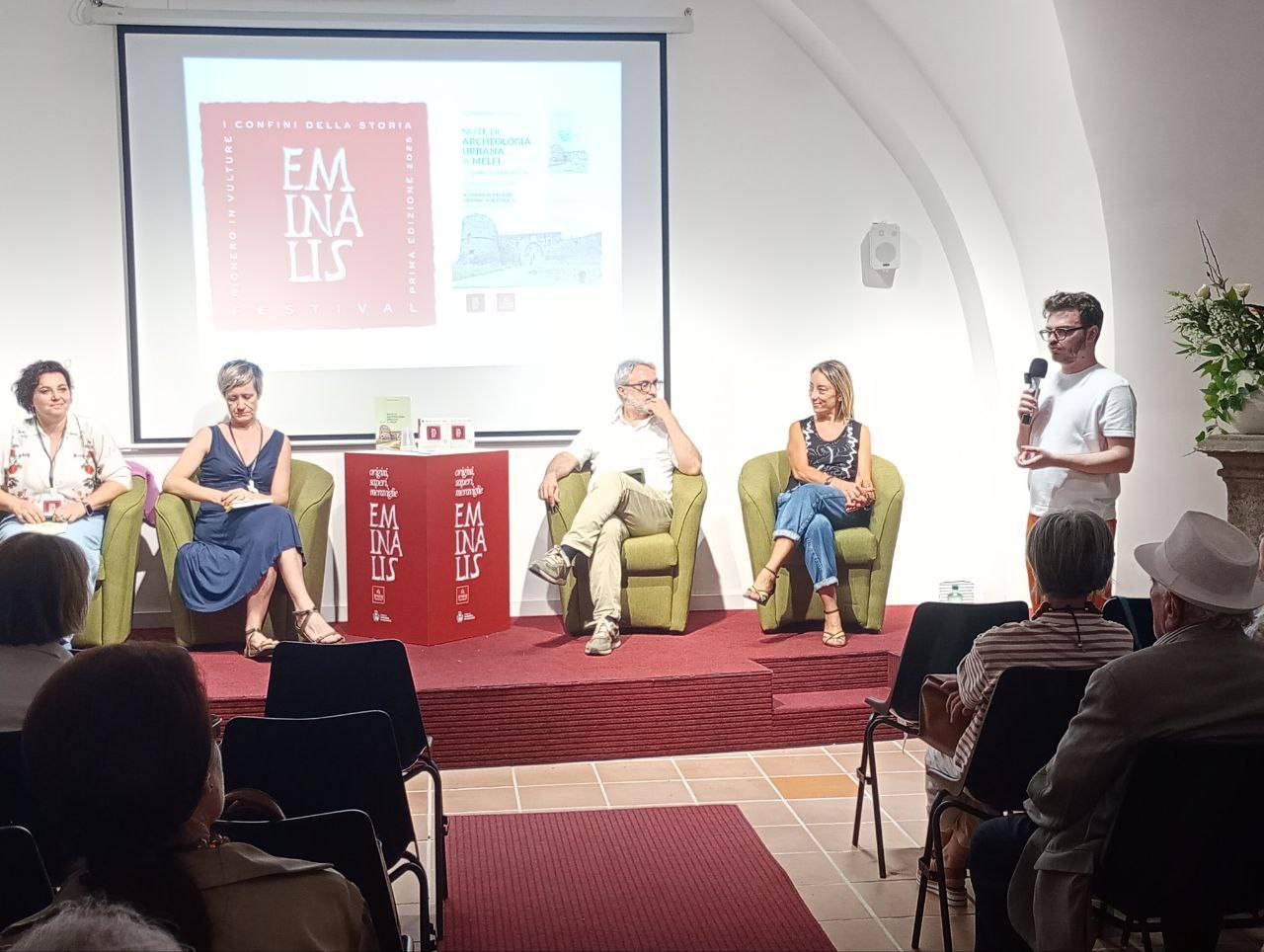 Presentata la nuova edizione di Note di archeologia urbana a Melfi di Isabella Marchetta